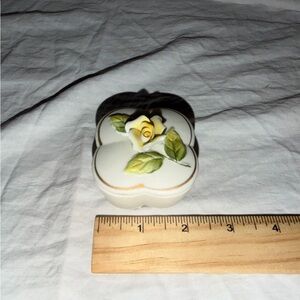 Vintage Floral Ceramic Trinket Box